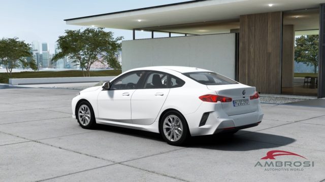 BMW 220 Serie 2 Gran Coupé - foto 2 di 4