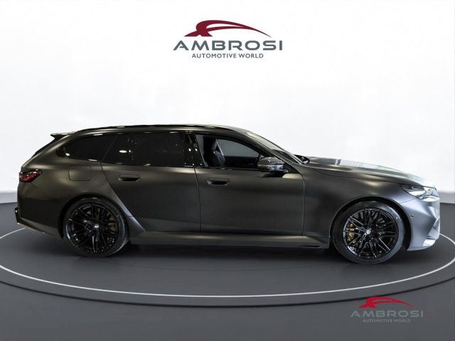 BMW M5 Touring M-Driver's Ultimate Package - foto 4 di 4