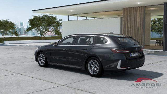 BMW 520 Serie 5 d xDrive Touring - foto 2 di 4