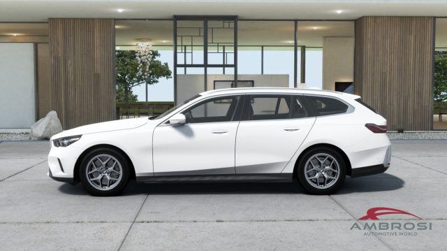BMW 520 Serie 5 d xDrive Touring - foto 3 di 13