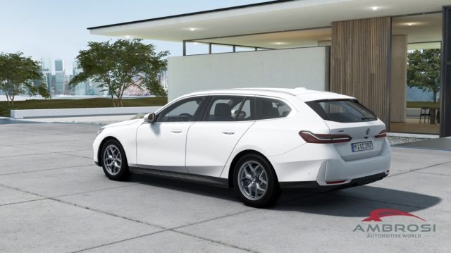 BMW 520 Serie 5 d xDrive Touring - foto 2 di 13