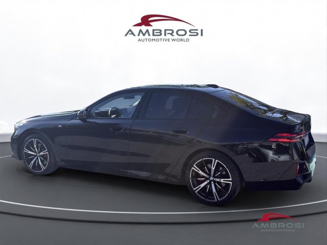 BMW 520 Serie 5 d 48V xdrive MSport Pro auto - foto 4 di 4