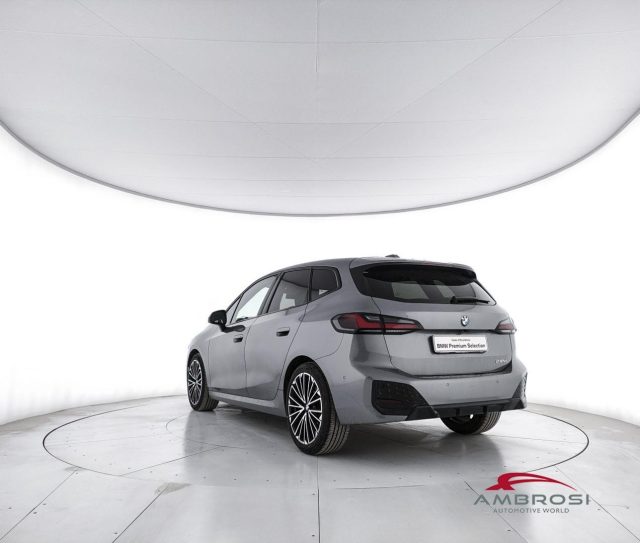 BMW 218 Serie 2 d Msport auto - foto 4 di 4