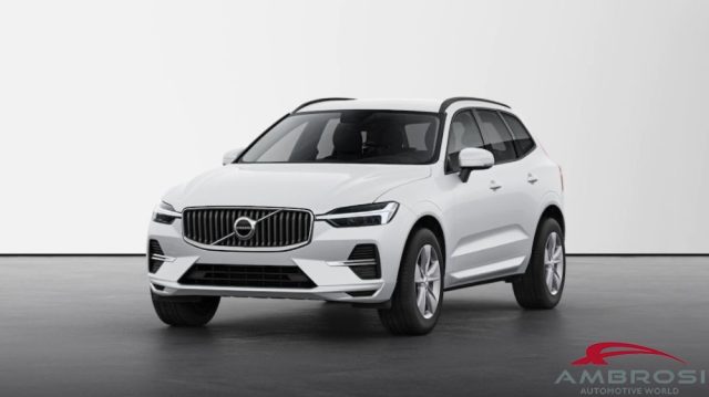 Volvo XC60 Mild Hybrid B4 AWD automatico Essential nuovo a CORCIANO