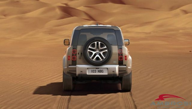 Land Rover Defender 110 2.0 Si4 PHEV 404 CV AWD Auto XS Edition - foto 3 di 4