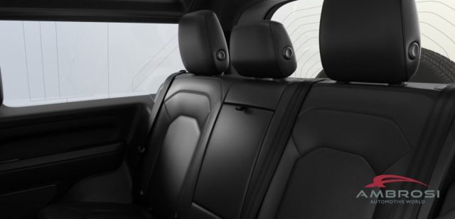 Land Rover Defender 90 X-Dynamic HSE awd 250cv auto nuovo a CORCIANO