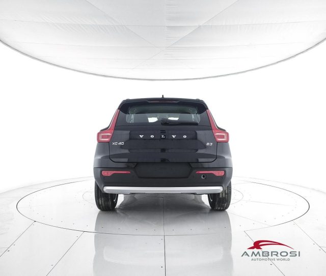 Volvo XC40 B3 Mild hybrid Benzina Essential, del 2026, in vendita a Corciano (PG)