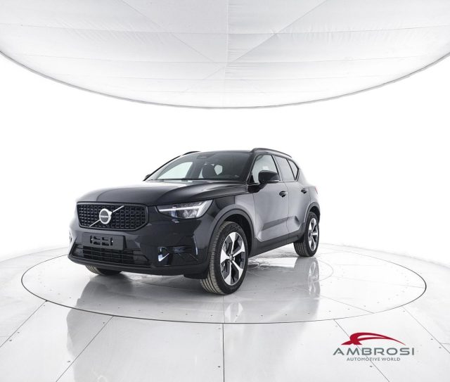 Volvo XC40 B3 Mild hybrid Benzina Plus Dark nuovo a CORCIANO
