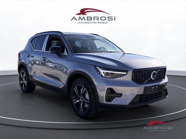 Volvo XC40 B3 Mild hybrid Benzina Plus Dark - foto 4 di 4