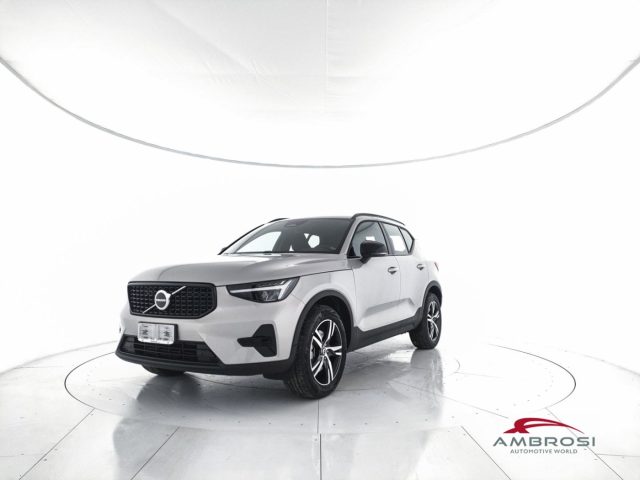 Volvo XC40 B3 Mild hybrid Benzina Plus Dark nuovo a CORCIANO