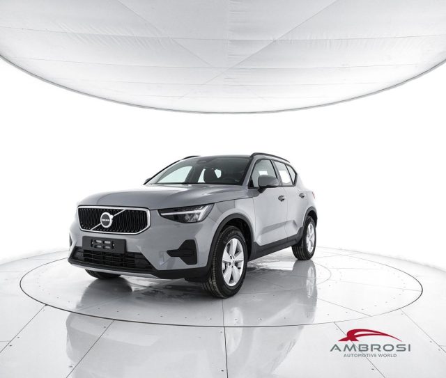 Volvo XC40 B3 Mild hybrid Benzina Essential nuovo a CORCIANO