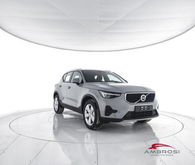 Volvo XC40 B3 Mild hybrid Benzina Core - foto 2 di 4