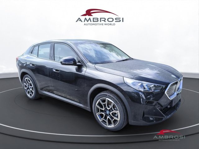 BMW iX2 xDrive30 Premium Package usato a CORCIANO