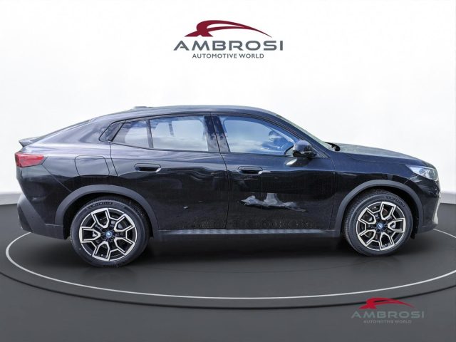 BMW iX2 xDrive30 Premium Package usato a CORCIANO