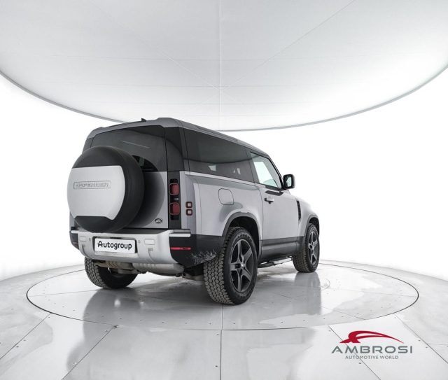 Land Rover Defender 90 3.0d i6 mhev SE awd 250cv aut - foto 3 di 4