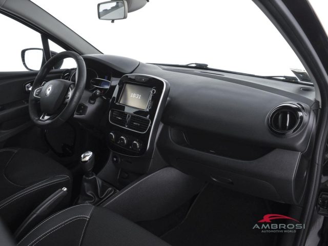 Renault Clio 1.5 dCi 8V 75CV Energy Zen, del 2017, 128.843 km, in vendita a Corciano (PG)