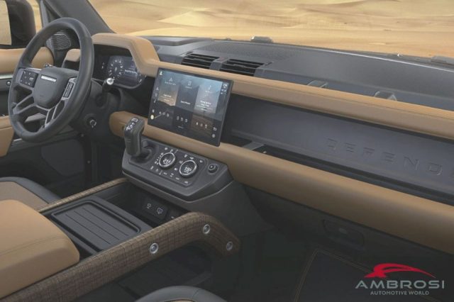 Land Rover Defender 110 2.0 Si4 PHEV 404 CV AWD Auto X nuovo a CORCIANO