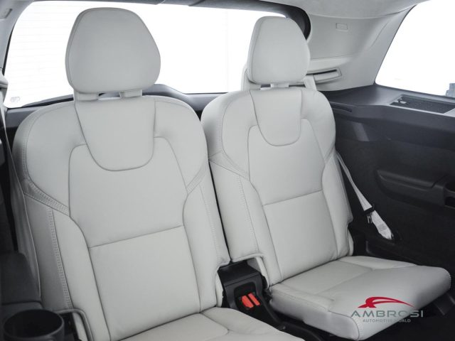 Volvo XC90 T8 AWD Plug-in hybrid Elettrica/Benzina Ultra Brig - foto 4 di 4