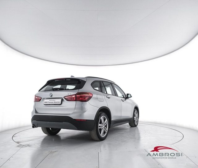 BMW X1 xDrive18d auto - foto 3 di 4