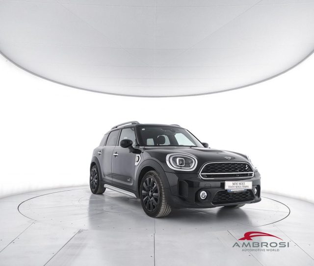 MINI Countryman Cooper SE 1.5 Cooper SE ALL4 Automatica 220 cv - foto 3 di 4
