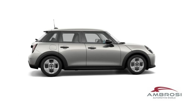 MINI Cooper 5 porte Essential nuovo a CORCIANO