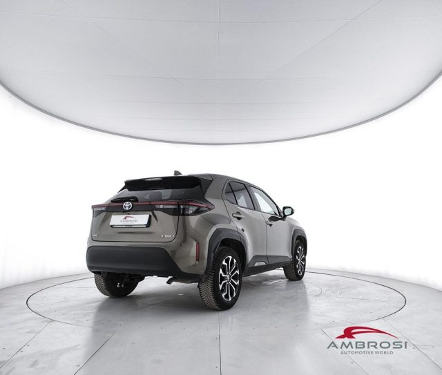 Toyota Yaris Cross 1.5 Hybrid 5p. E-CVT Active Eco Fwd - foto 3 di 4