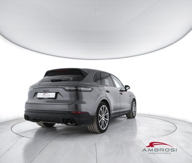 Porsche Cayenne 3.0 e-hybrid S 5p.ti tiptronic - foto 3 di 4