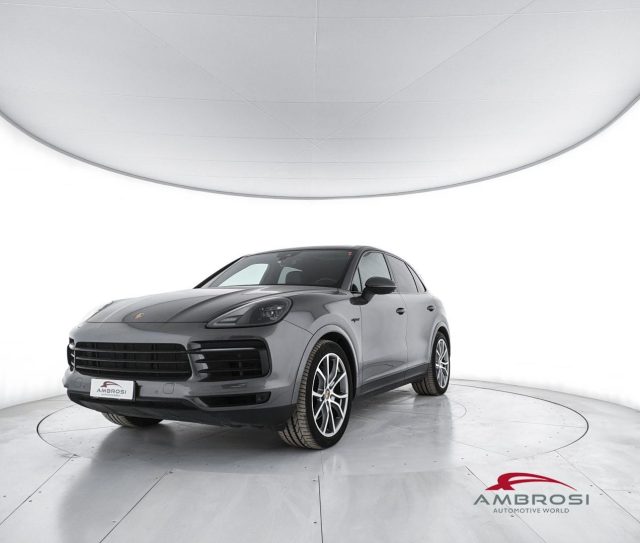 Porsche Cayenne 3.0 e-hybrid S 5p.ti tiptronic usato a CORCIANO