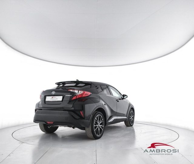 Toyota C-HR C HR 1.8 Hybrid E-CVT Lounge - foto 3 di 4
