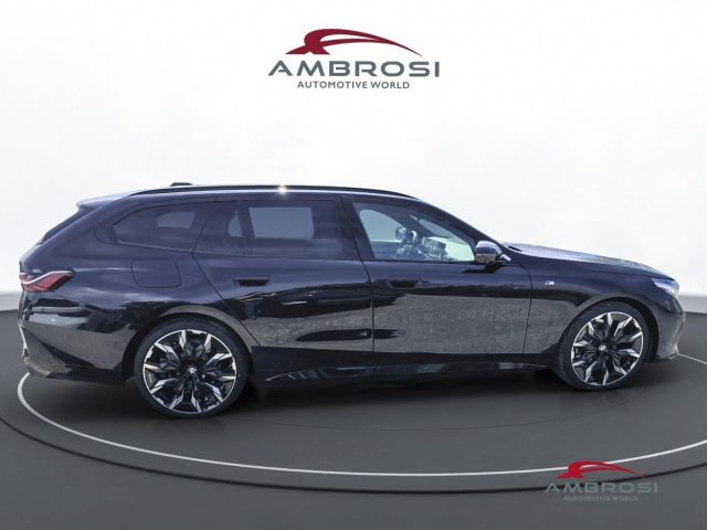 BMW 520 Serie 5 d xDrive Touring Msport Innovation Comfort - foto 4 di 4