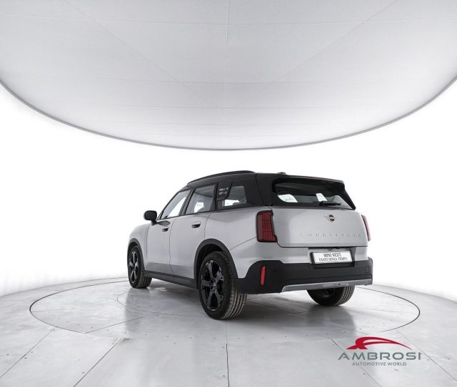 MINI Countryman Cooper 2.0 48V Classic auto 163CV - foto 3 di 4