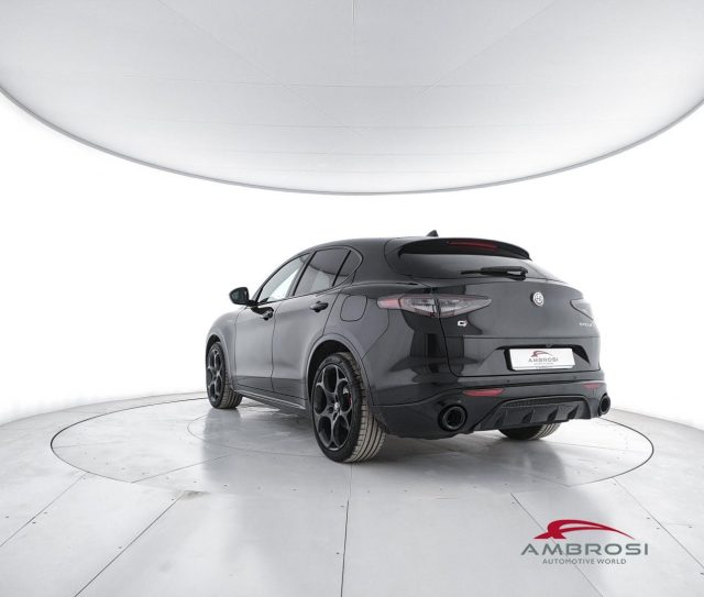 Alfa Romeo Stelvio 2.2 t Veloce Q4 210cv auto - foto 4 di 4