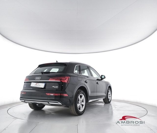 Audi Q5 40 2.0 tdi mhev 12V Business Advanced quattro s-tr - foto 3 di 4