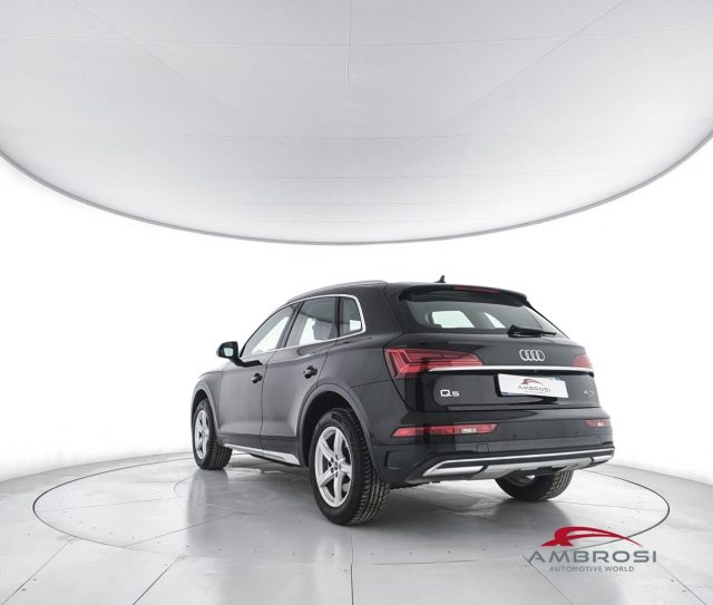 Audi Q5 40 2.0 tdi mhev 12V Business Advanced quattro s-tr - foto 4 di 4