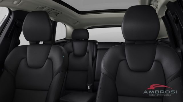 Volvo XC60 T6 AWD Plug-in hybrid Elettrica/Benzina Plus Dark nuovo a CORCIANO