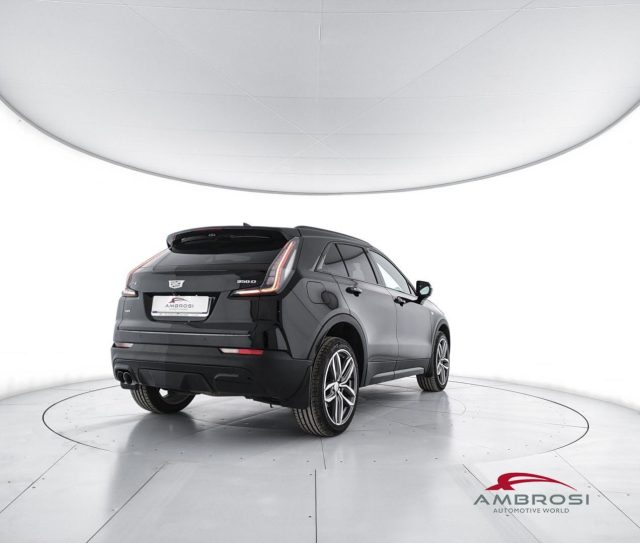 Cadillac XT4 350 TD AWD Premium Luxury - foto 3 di 15