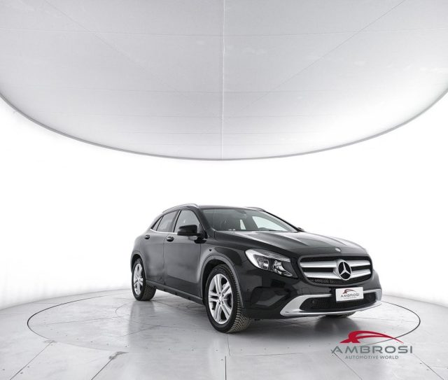 Mercedes-Benz GLA 200 200 d Automatic 4Matic Sport - foto 2 di 4