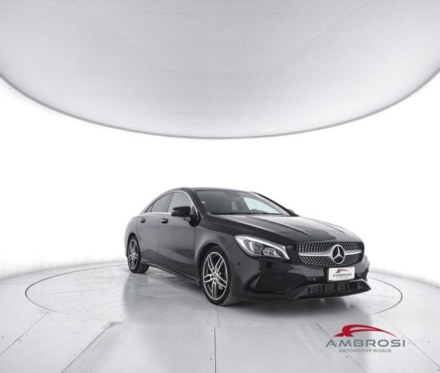 Mercedes-Benz CLA 200 200 d 4Matic Automatic Premium - foto 3 di 4