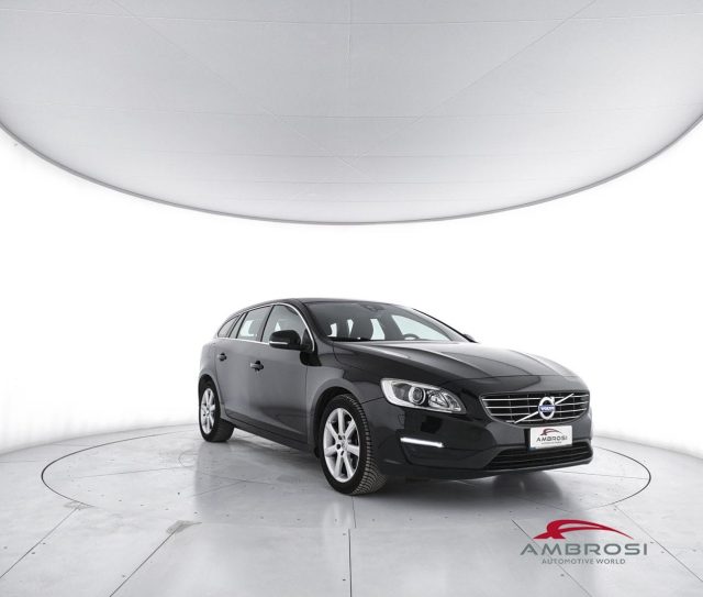 Volvo V60 D2 Geartronic Momentum - foto 3 di 4