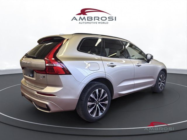 Volvo XC60 B4 automatico Plus Dark - AUTOCARRO N1 - foto 3 di 4