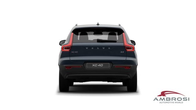 Volvo XC40 B3 Mild hybrid Benzina Plus Dark - foto 4 di 4