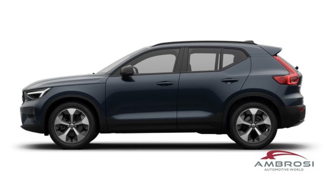 Volvo XC40 B3 Mild hybrid Benzina Plus Dark - foto 2 di 4
