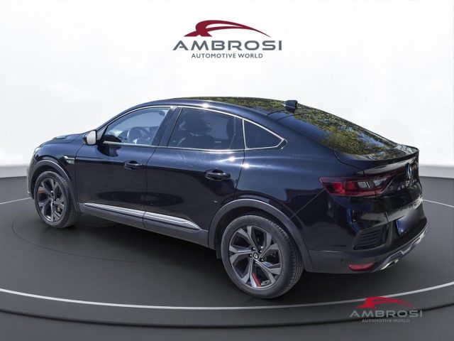 Renault Arkana E-Tech 145 CV R.S. Line - foto 4 di 15
