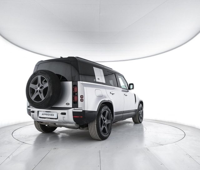 Land Rover Defender 110 3.0d i6 mhev SE awd 200cv auto - AUTOCARRO N1 - foto 2 di 15