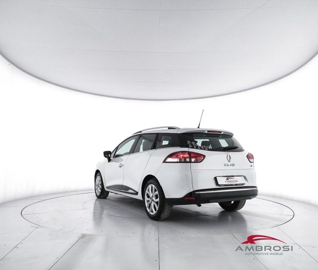 Renault Clio dCi 8V 90CV Start&Stop Energy Intens - foto 4 di 4