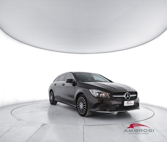 Mercedes-Benz CLA 200 200 d Automatic Business - PER OPERATORI DEL SETTO - foto 2 di 4
