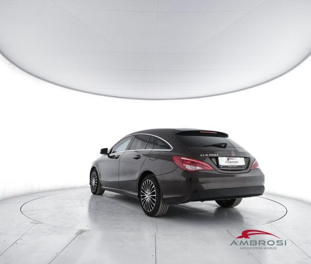 Mercedes-Benz CLA 200 200 d Automatic Business - PER OPERATORI DEL SETTO - foto 4 di 4