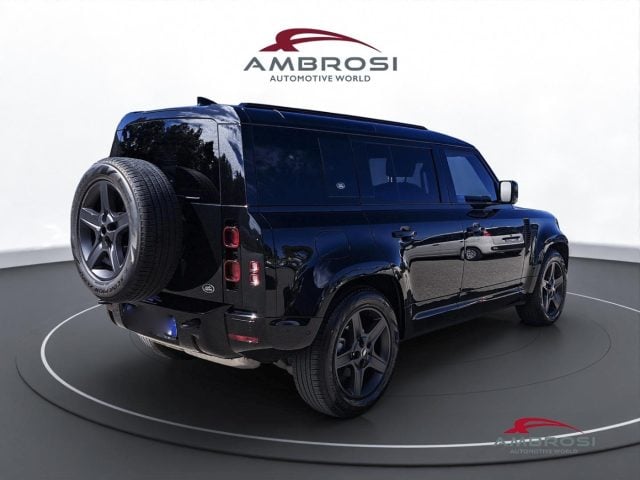 Land Rover Defender 110 3.0d i6 mhev X-Dynamic SE awd 250cv auto - foto 3 di 4