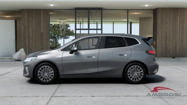 BMW 218 Serie 2 d Active Tourer Luxury Line Premium Packag - foto 3 di 4