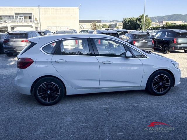 BMW 218 Serie 2 d Luxury auto - PER OPERATORI DEL SETTORE - foto 2 di 4